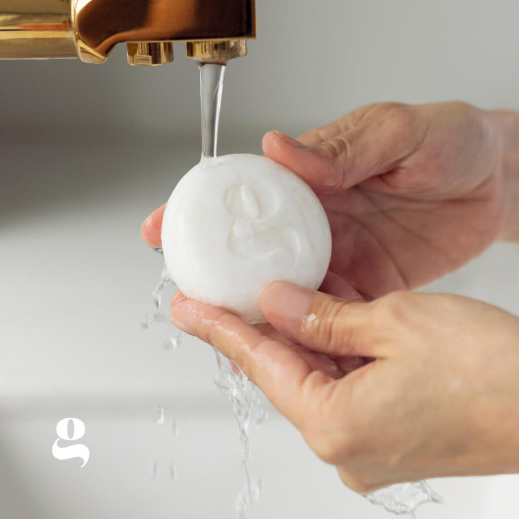 SOAP FOR GLOBE Szampon w kostce hipoalergiczny dla wrażliwej skóry głowy | SoBio Beauty Boutique 2